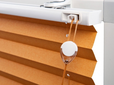 afbeelding 1430: geïntegreerd zelfsluitend koordslot